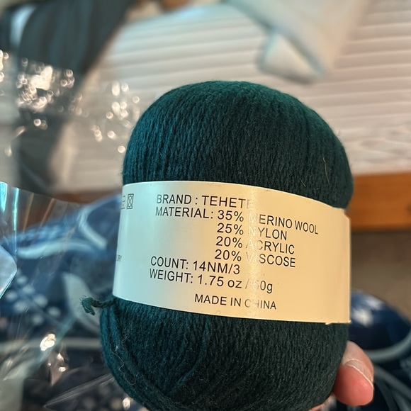 CHILDREN’S TOY PATTERN AND MERINO WOOL BLEND YARN - Picture 6 of 6